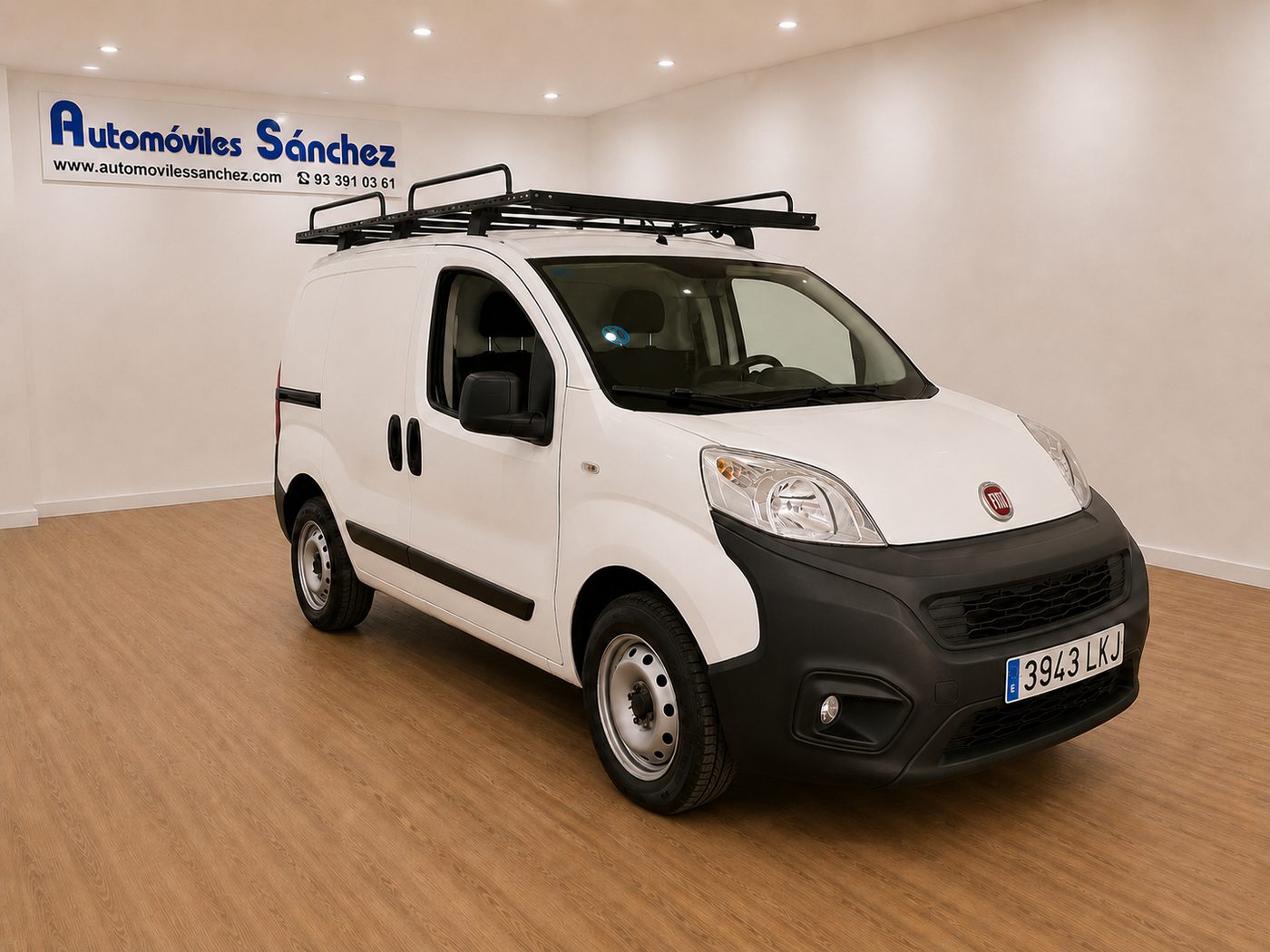 Fiat Fiorino Furgón, furgoneta pequeña con etiqueta ambiental apta para la ZBE de Barcelona